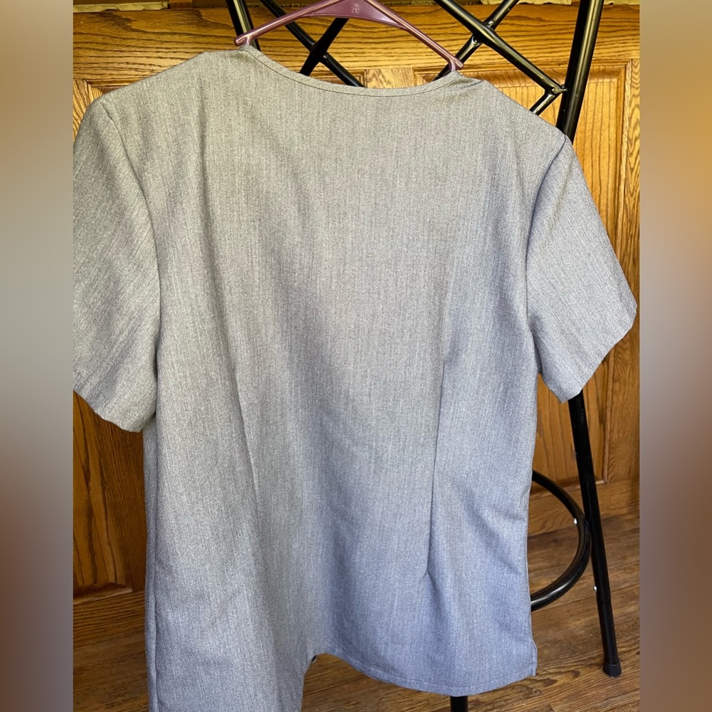 Figs Light Gray Set Small - image 3